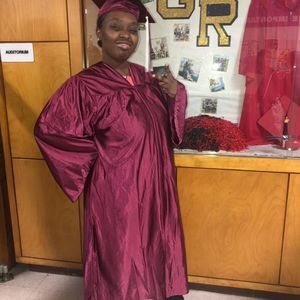 Meet your Posher, Latraia